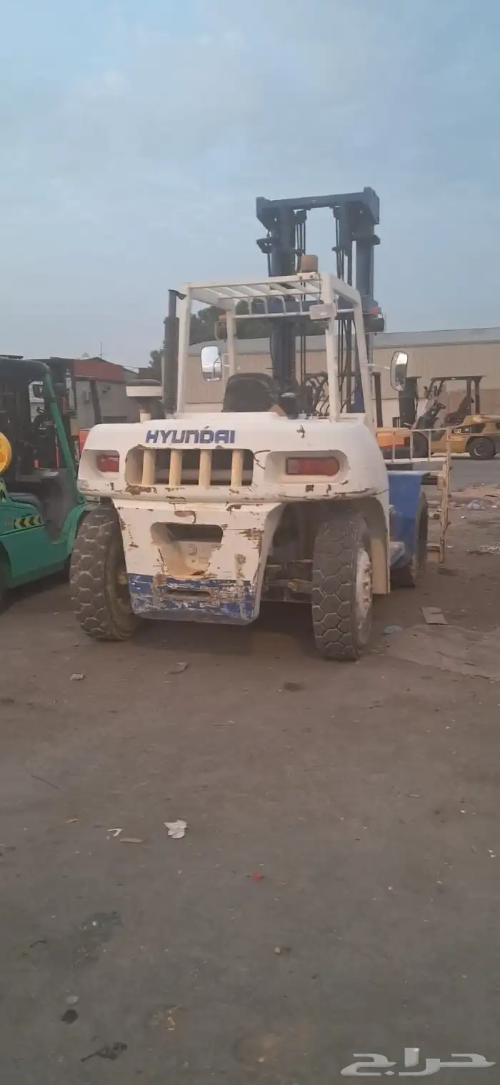 فوركلفت رافعه للايجار الخبر 4