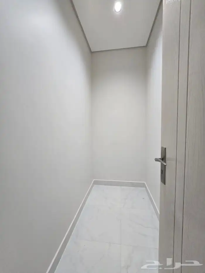 للبيع دور أرضي 6غرفVIP حوش ومدخل سياره من 550 ألف بأحد رفيده 8