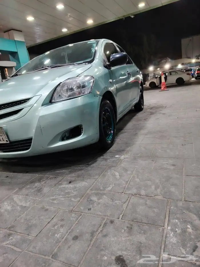 توياتو ياريس 2