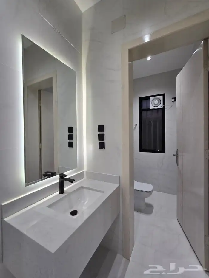 للبيع دور أرضي 6غرفVIP حوش ومدخل سياره من 550 ألف بأحد رفيده 17