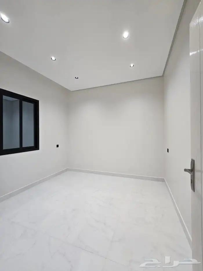 للبيع دور أرضي 6غرفVIP حوش ومدخل سياره من 550 ألف بأحد رفيده 16