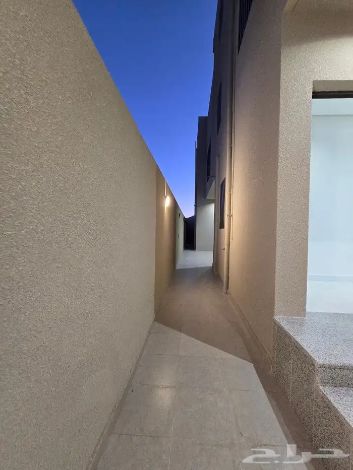 للبيع دور أرضي 6غرفVIP حوش ومدخل سياره من 550 ألف بأحد رفيده 3