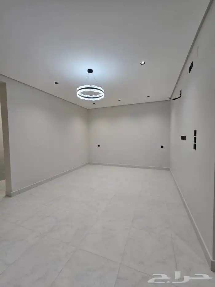 للبيع دور أرضي 6غرفVIP حوش ومدخل سياره من 550 ألف بأحد رفيده 11