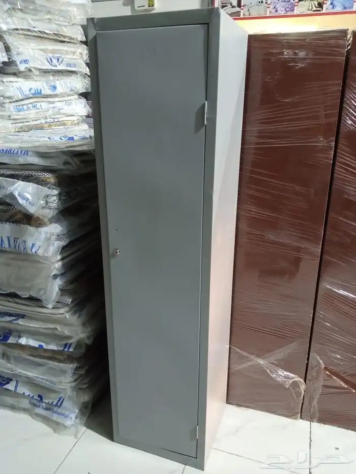 يوجدلدينا الدواليب حديد أبو باب بابين 3باب 4باب 5باب و6باب 0