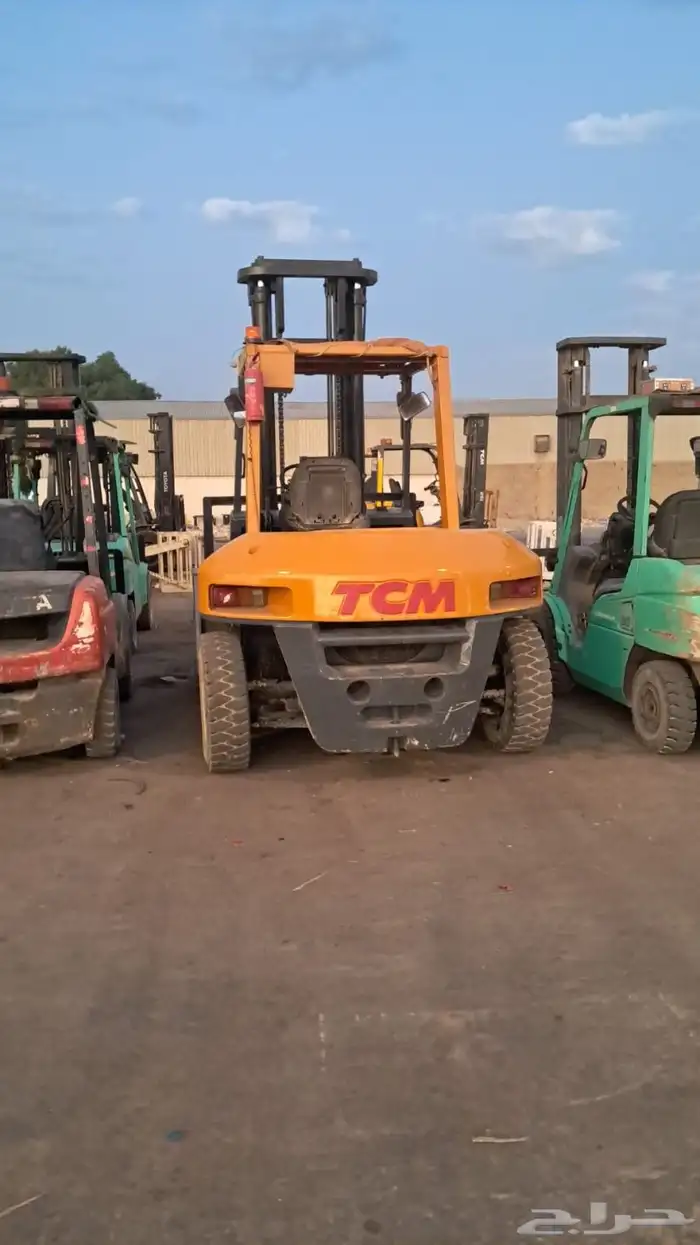 فوركلفت رافعه للايجار الخبر 2