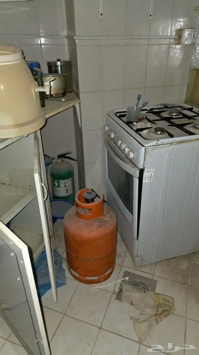 اثاث. متروك. للبيع 0