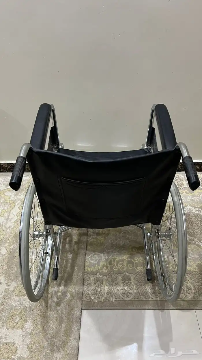 كرسي متحرك عربية. 2