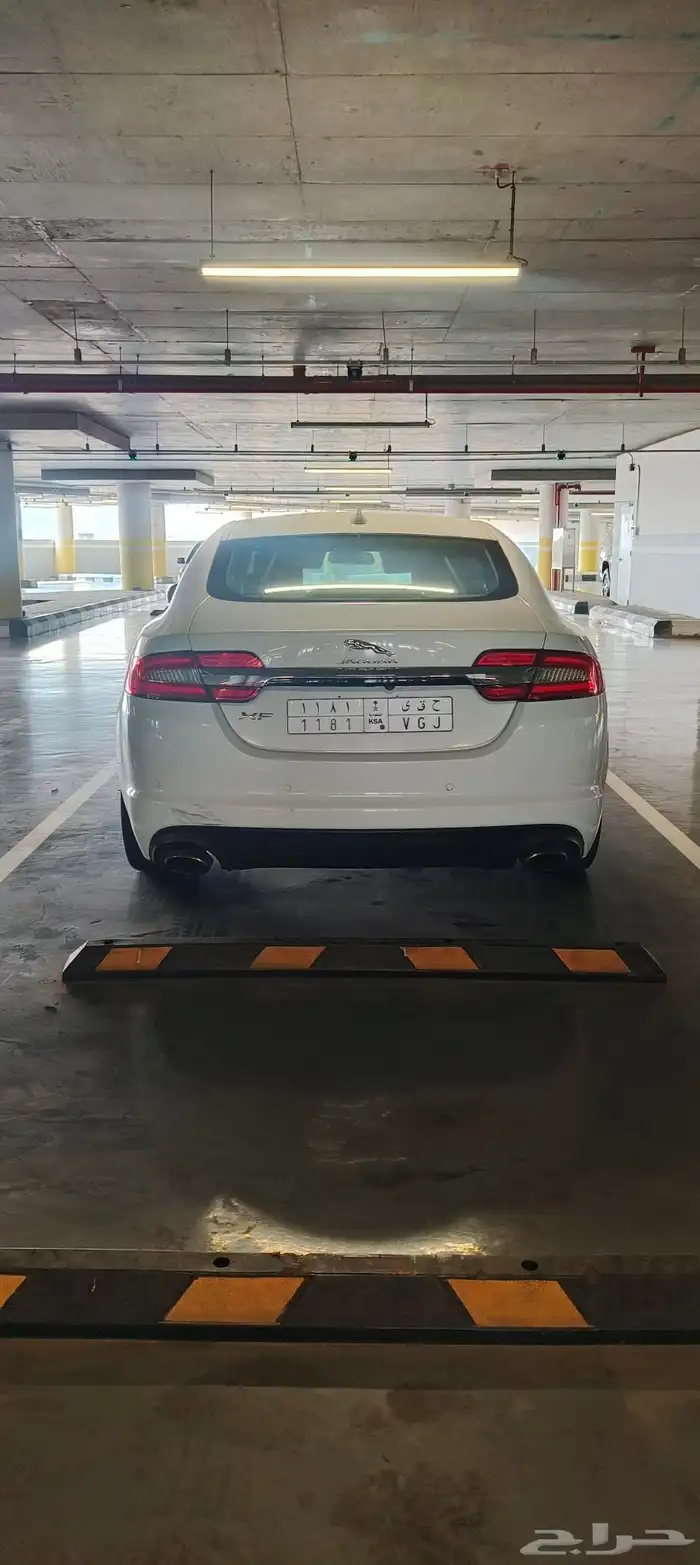 جاكوار XF2015 3