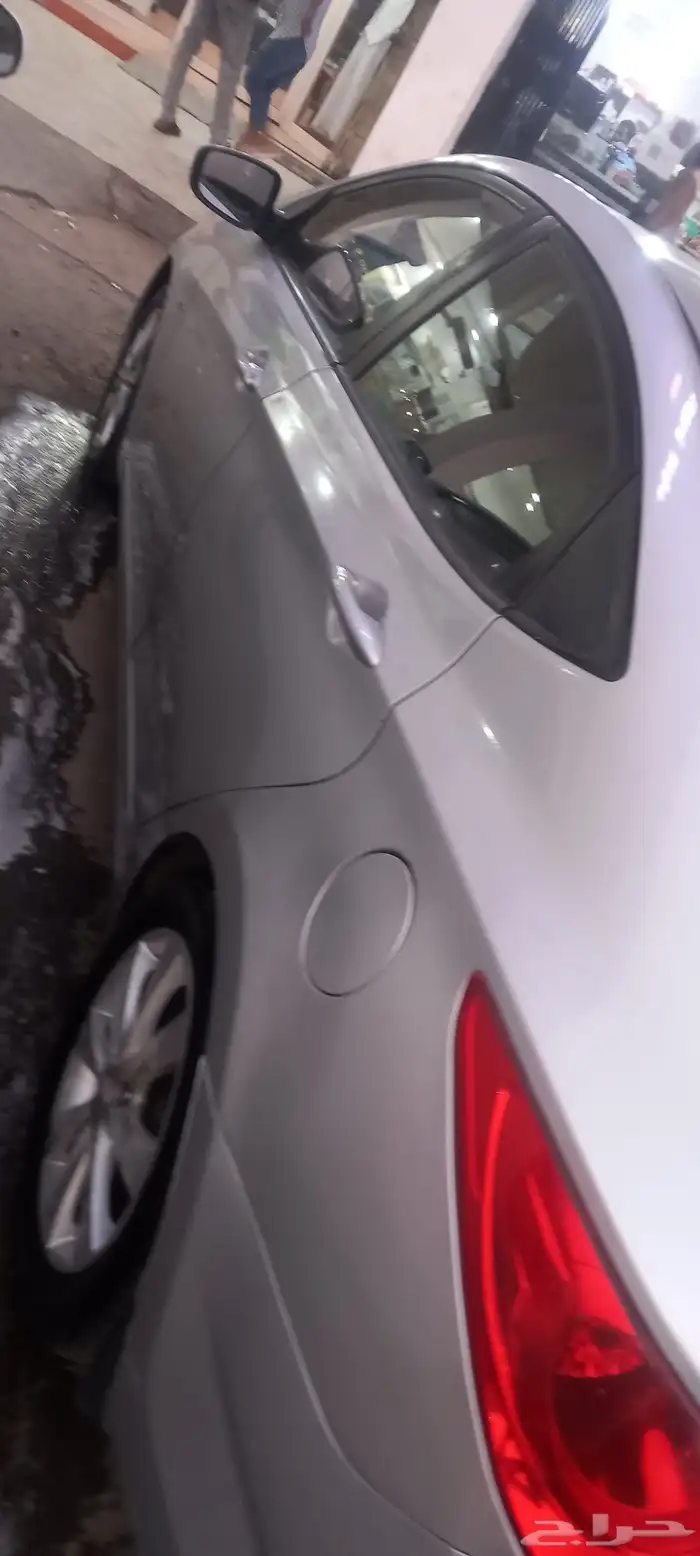 Hyundai xcent model 2013 2