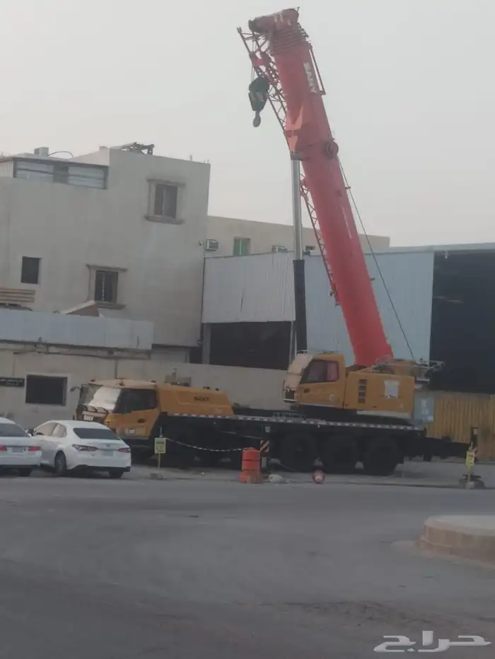 يتواجد لديناء جميع انواع الكرينات وصطحات 4