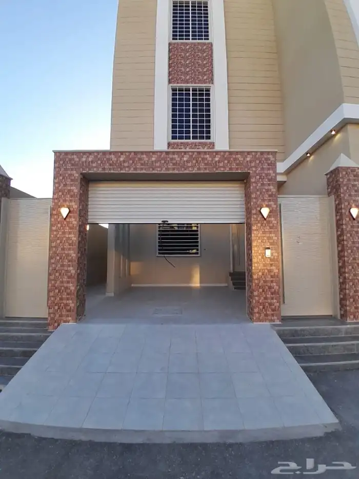 للبيع دور ارضي كبير بمدخل سيارة 6غرف بسعر 550الف بمخطط 3 1