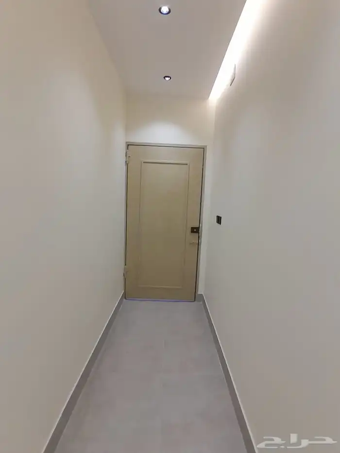 للبيع دور ارضي كبير بمدخل سيارة 6غرف بسعر 550الف بمخطط 3 10