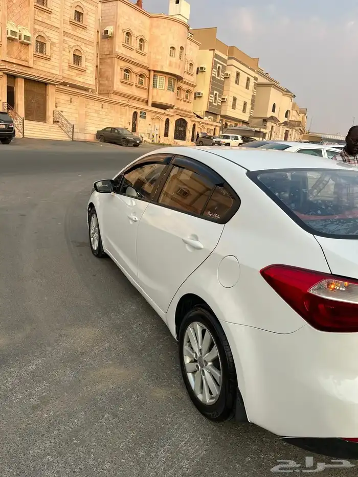 كيا سيراتو 2015 4