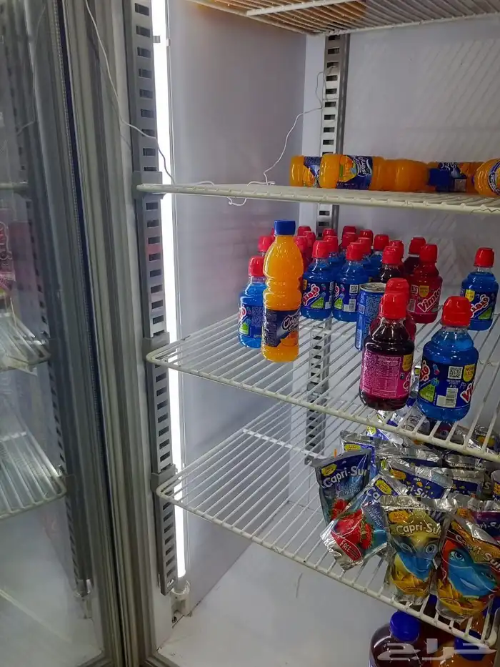 ثلاجه عرض تبريد وتجميد بحاله نظيفه جدآ ع السوم 4