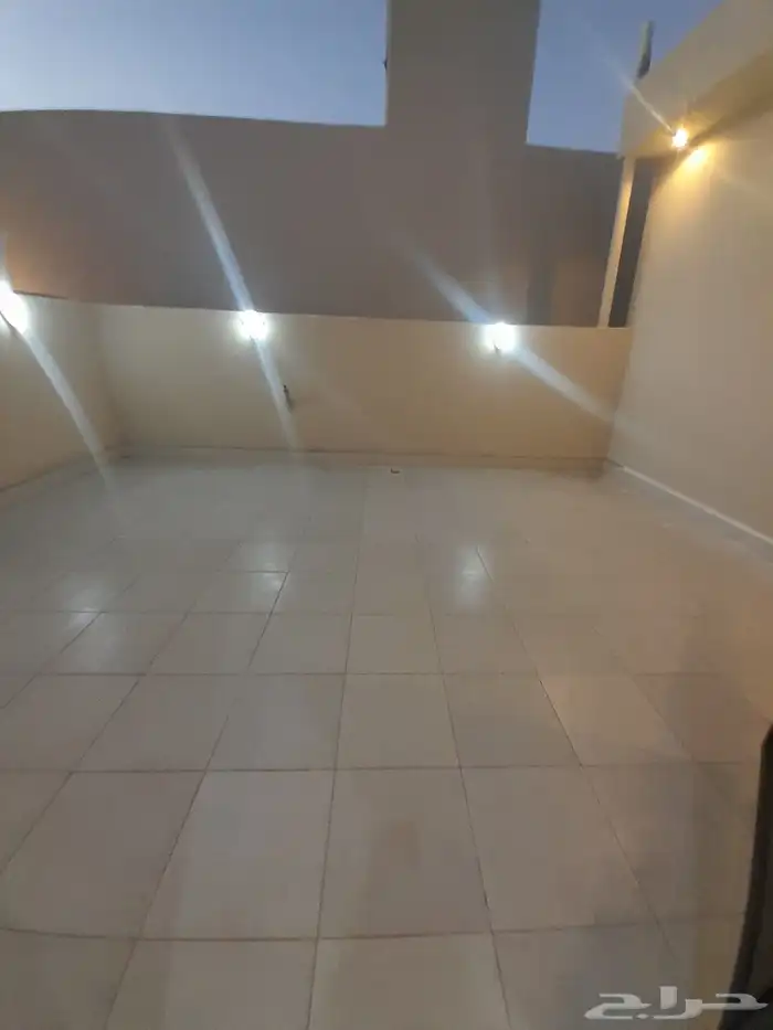 للبيع روف علوي مع ملحق تشطيبات فاخره بحي الراقي 26