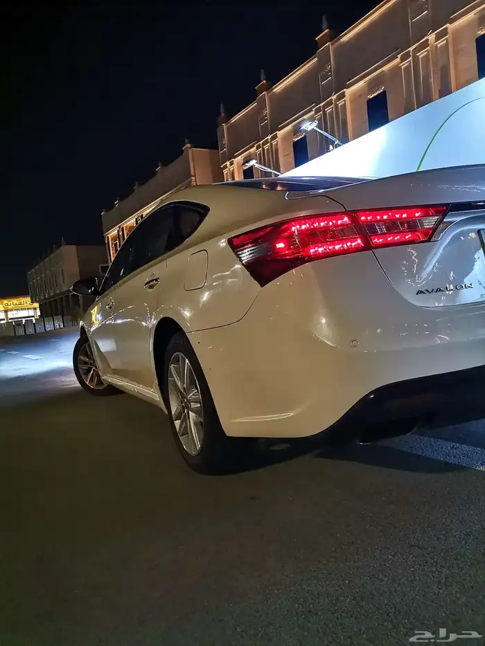 للبيع تويوتا افالون 2014 4