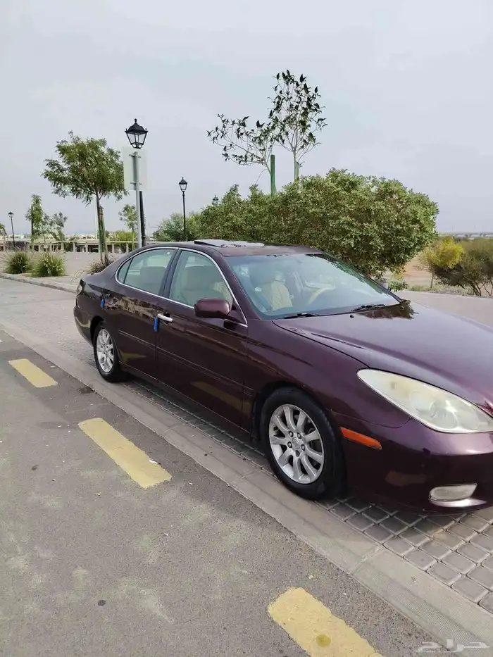 نظيفة lexus 2002 es 300 2