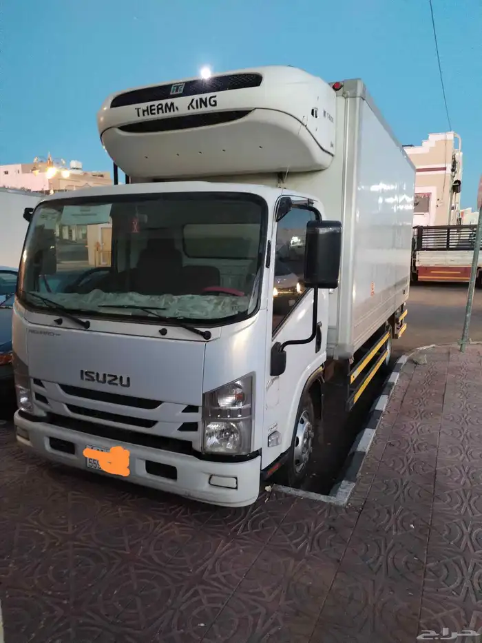 يوجد لدينا دينا ثلاجه تبريد تجميد 2024 شهري بالسائق 4