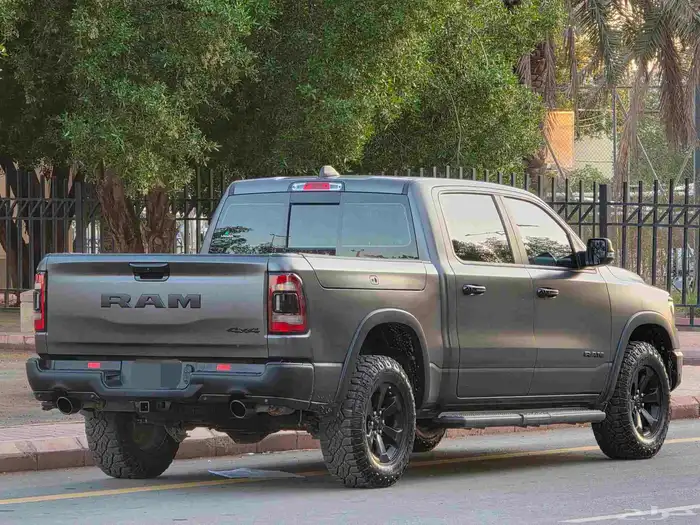 رام ريبيل 1500 هيمي 2023. 8 سلندر 7