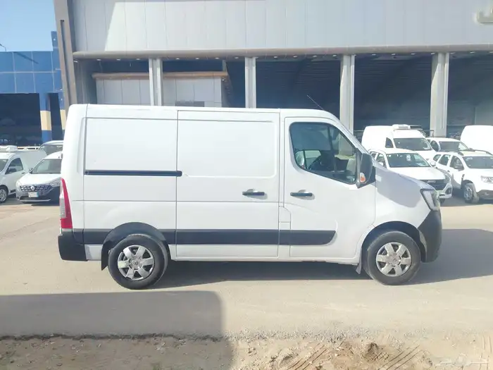 رينو ماستر 2023 L1 6