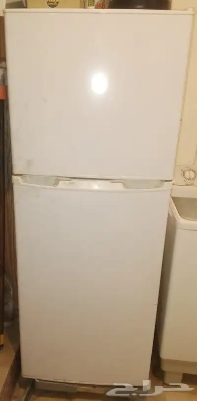 ثلاجة مستعملة للبيع حالة ممتازة 0