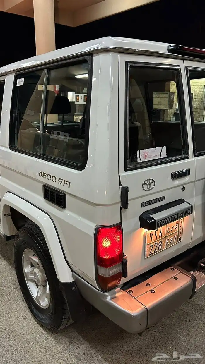 ربع تويوتا 2007 شد بلد للبيع 9