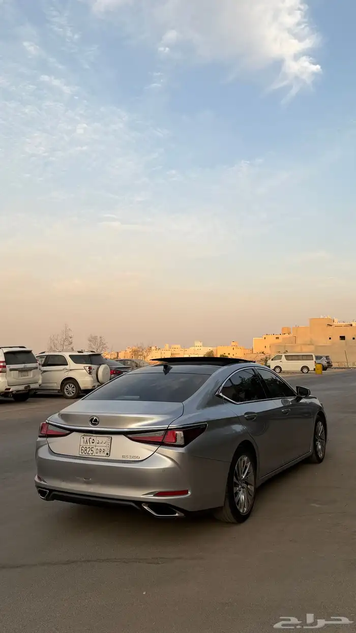 لكزس ES350 2022 DD 3