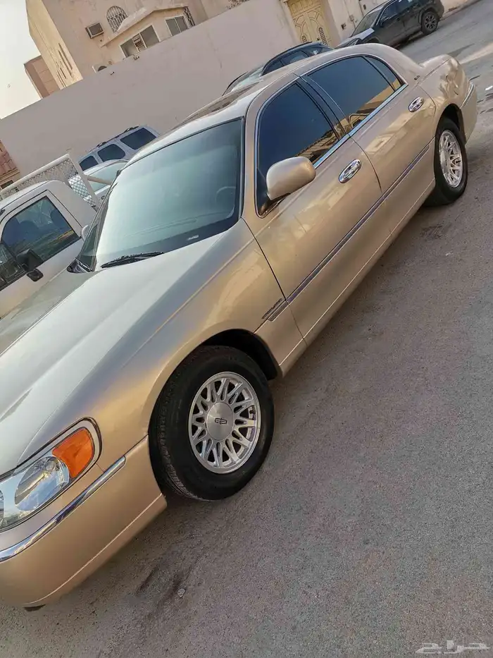 لينكون تاون كار 1998 1