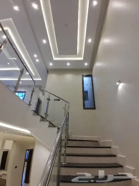 للبيع فيلا دبلكس دورين وملحق تشطيبVIPبدرة الموسي قرب الممشي 25