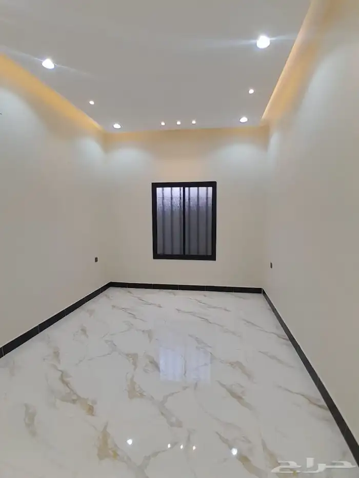 للبيع شقه دور ارضي بمدخل سيارة تشطيبات فاخره ف مخطط 3 11