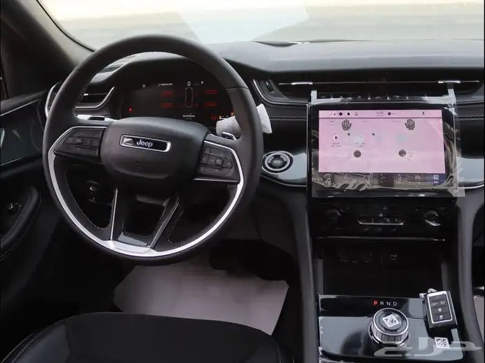 جيب جراند شروكي لاتيتيود 2023 سعودي 5