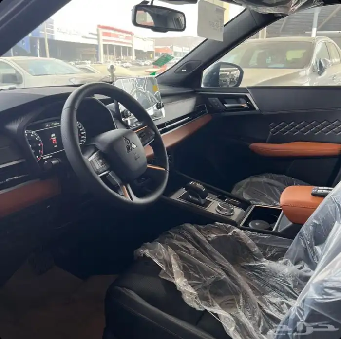 ميتسوبيشي اوتلاندر بريميوم فل كامل2025 ب اسعار منافسة وقوية 6