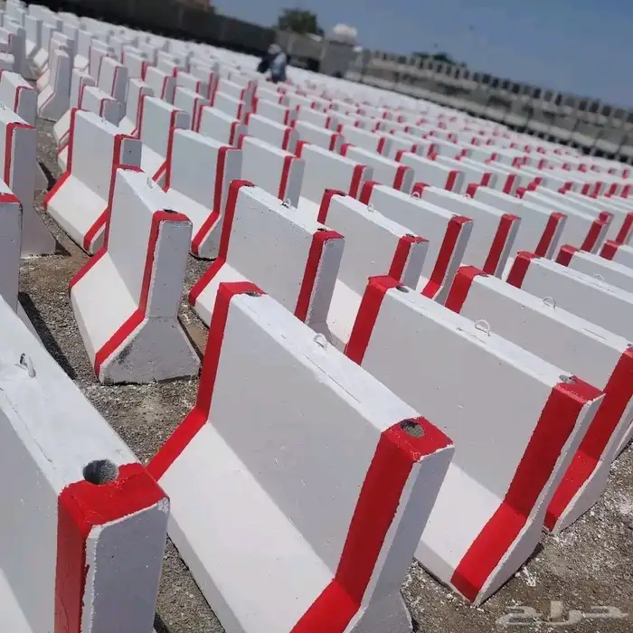 حواجز خرسانية سفتي وزينه الحدائق 1