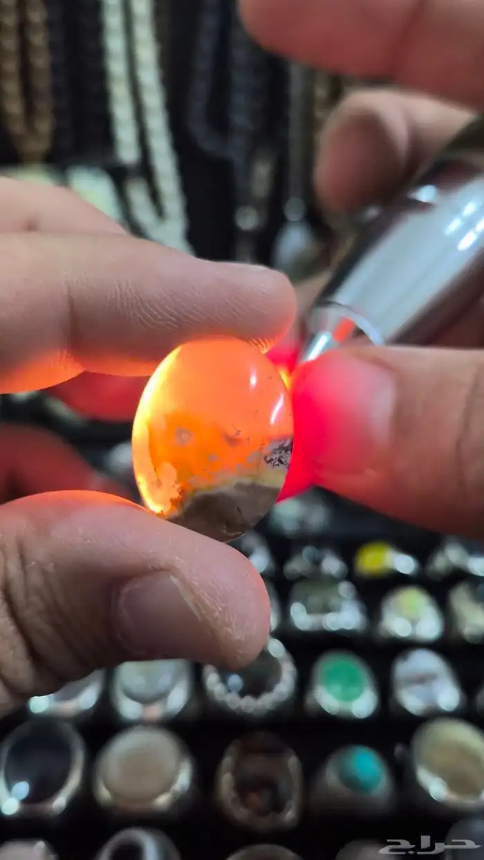 حجر عقيق مصور وجه 2