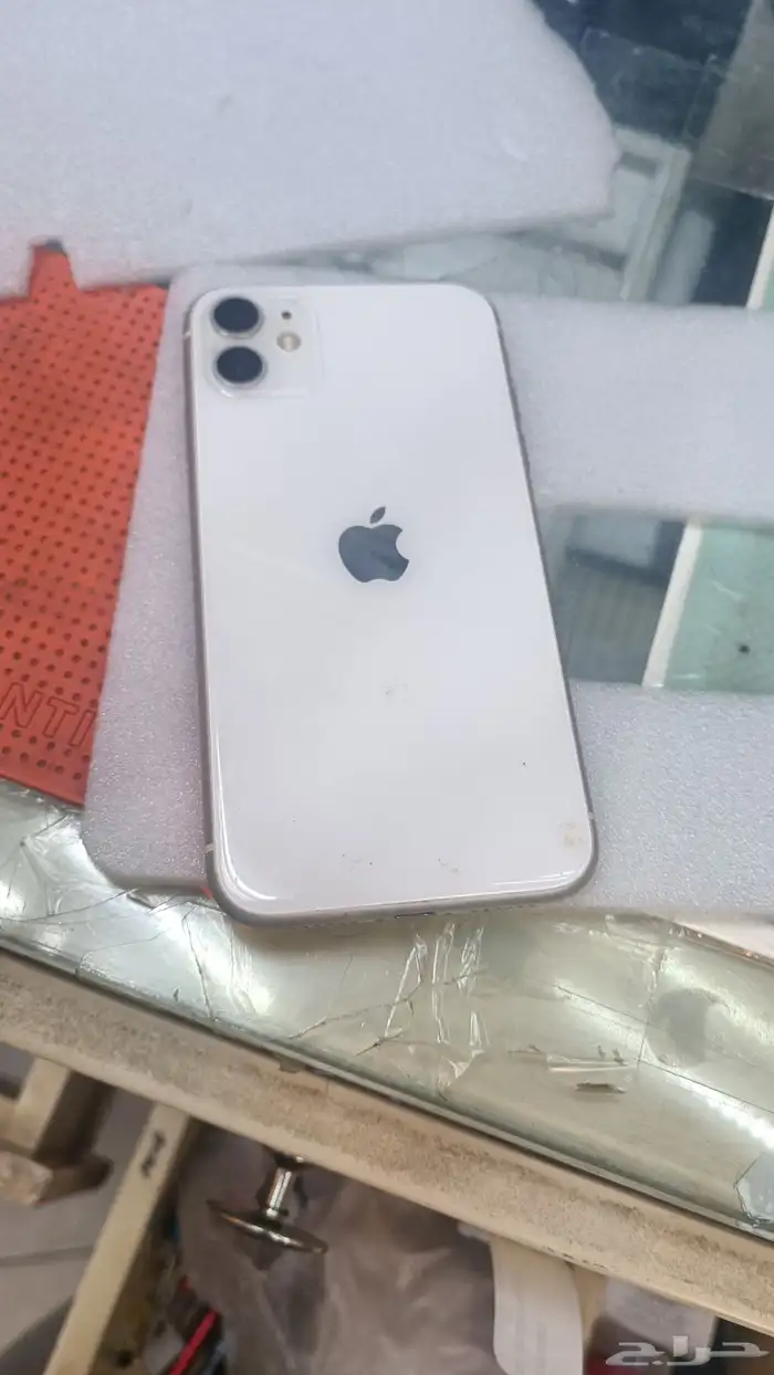 ايفون 11 بطاريه 76 ذاكره 128 0