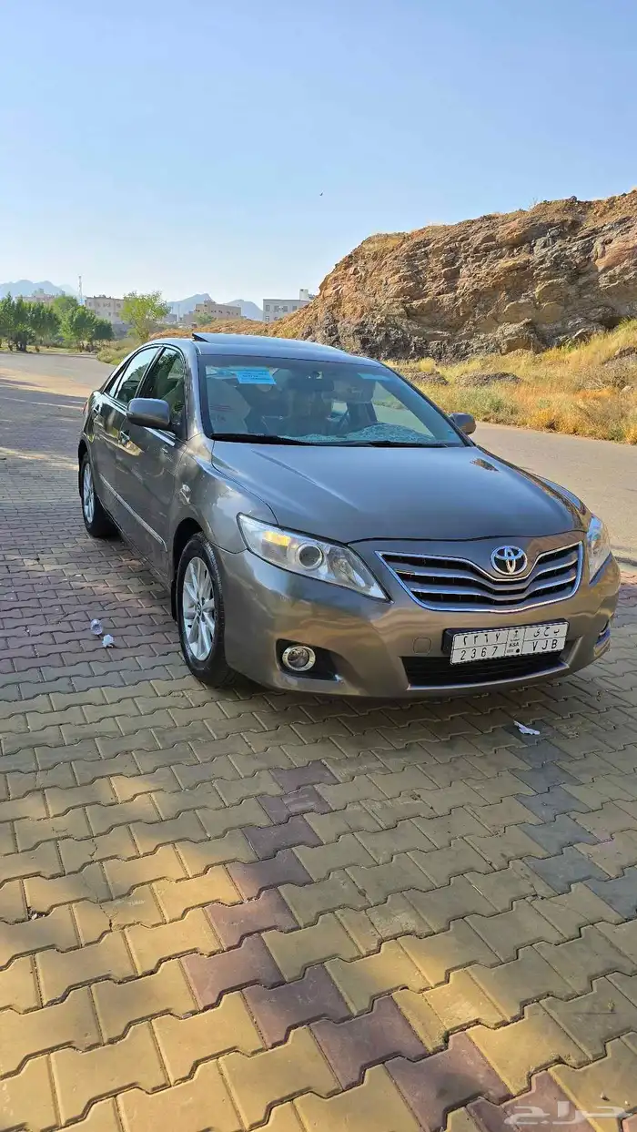 تويوتا كامري 2010. الممشى. 400 3