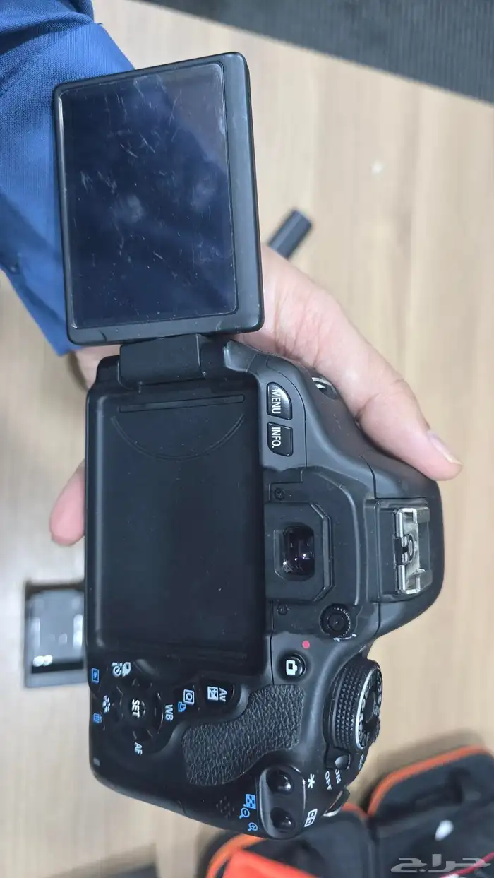 كاميرا كانون Canon 600D مع 3 عدسات (18-55 50mm 10-22) 3