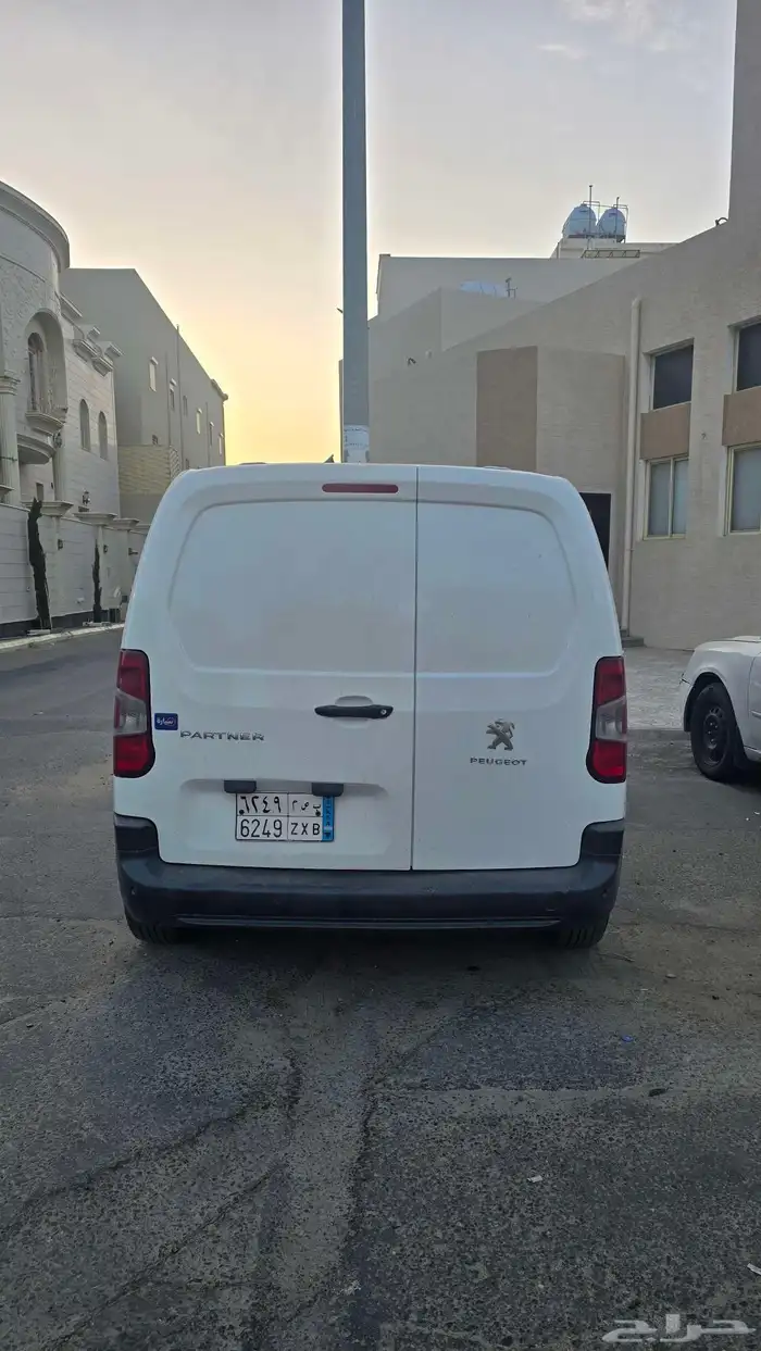 بيجو بارتنر 2023 ديزل للبيع 3