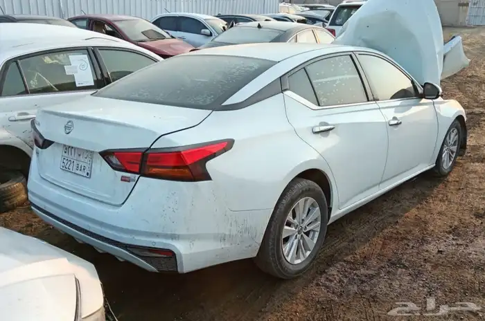 نيسان التيما موديل 2022 2