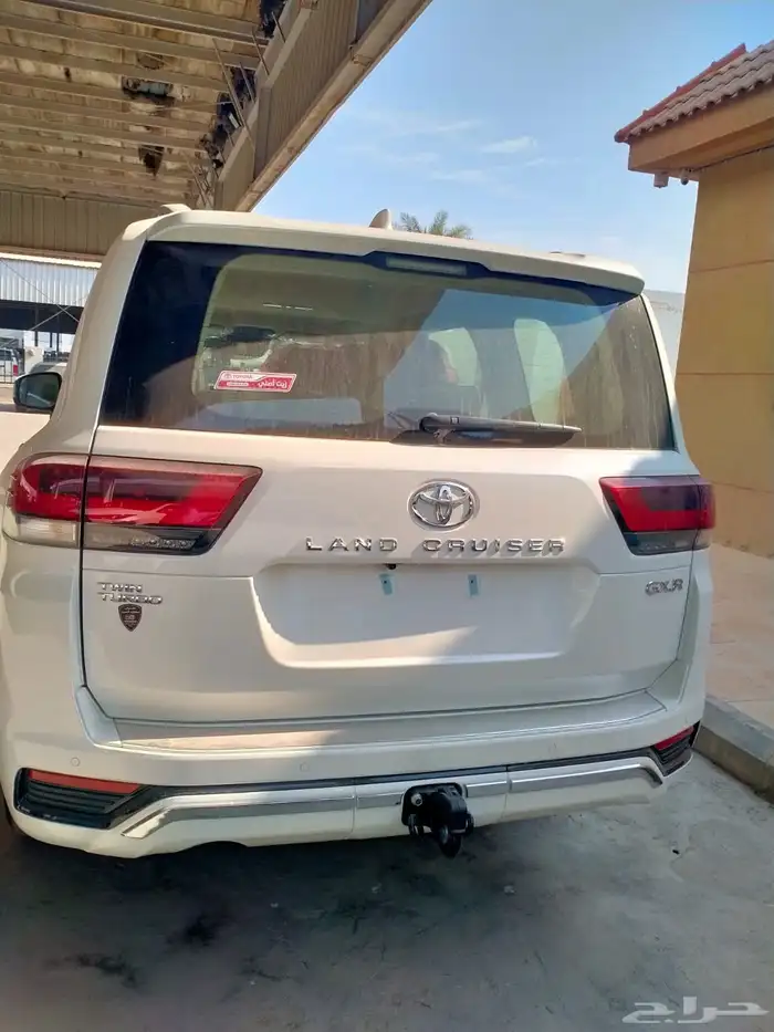 لاند كروزر 3 بنزين ابيض 5