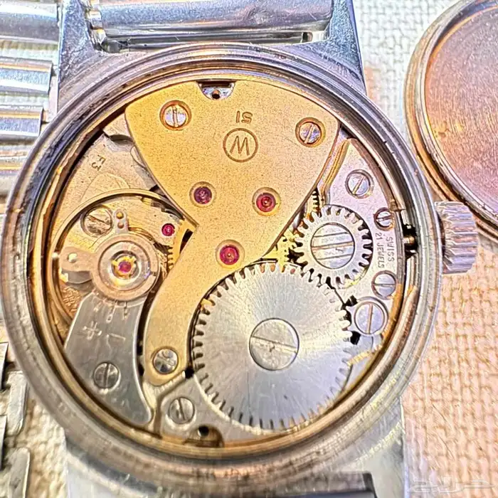 ساعة ويست اند قديمة أصلية 0