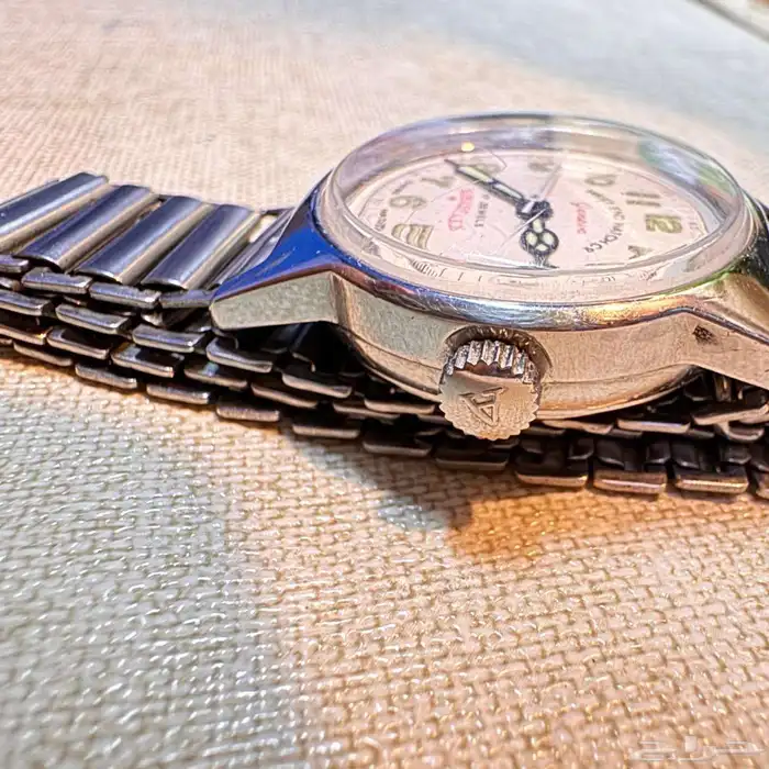 ساعة ويست اند قديمة أصلية 2