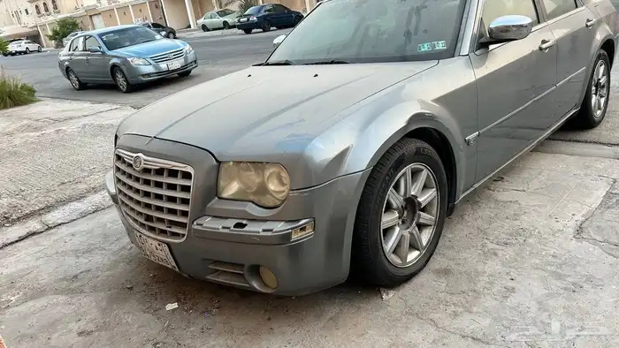 للبيع كرايزلر C300 هيمي 2007 12