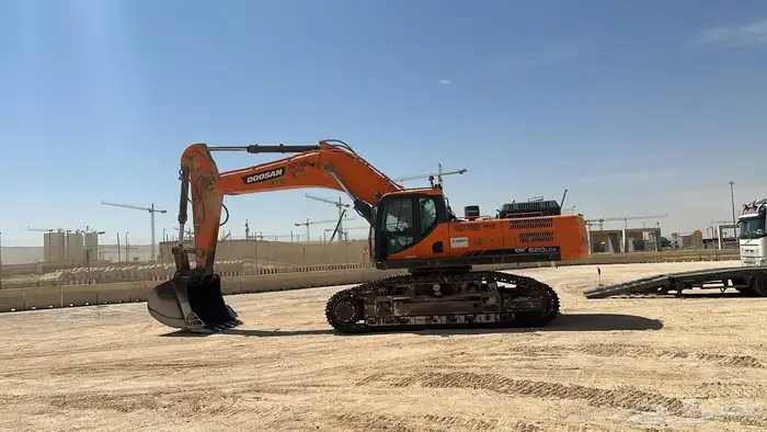 مكنيكي معدات ثقيله بوكلين شيول بالدوزر 3