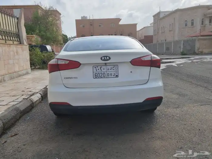 كيا سيراتو 2015 للبيع 3