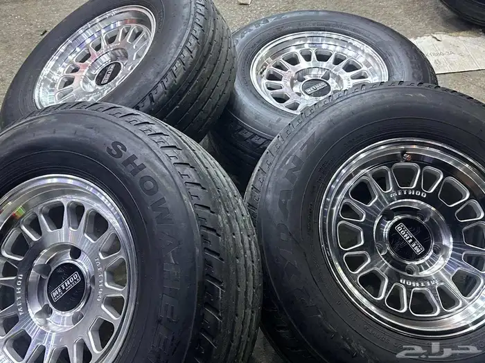 جنوط ميثود نيكل 5 مسمار مع كفرات شاهين مقاس 17 جيب 2