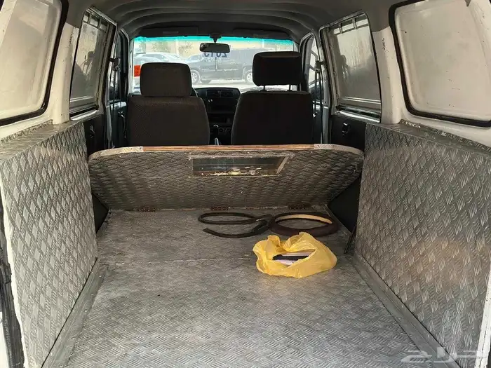 باص سيوزوكي 4