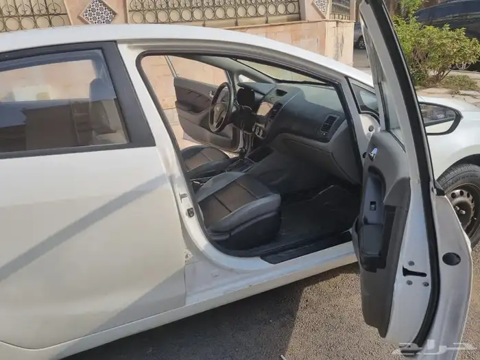 كيا سيراتو 2015 للبيع 2