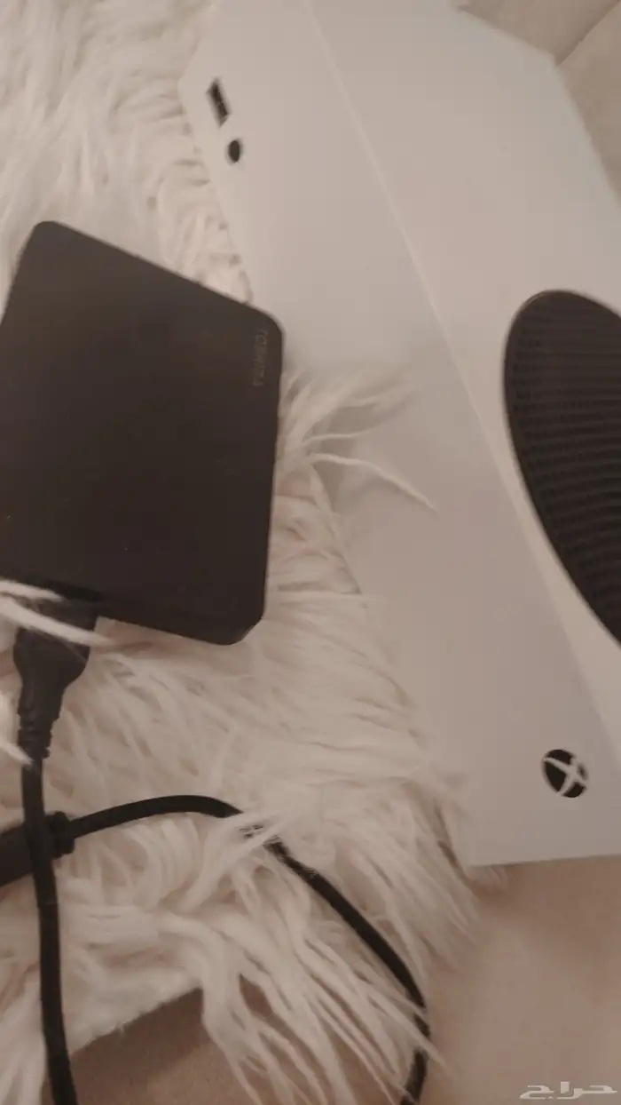 سيريس اس للبيع مع تخزين ون تيراخارجي 0