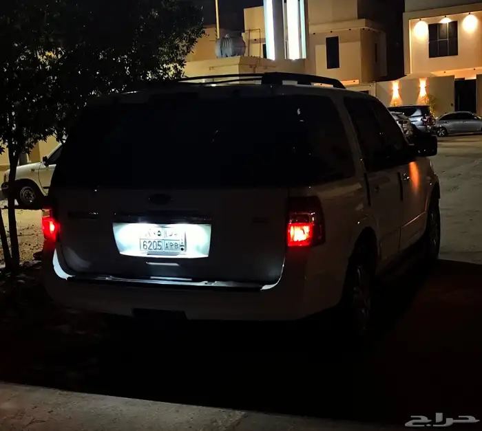 للبيع فورد اكسبديشن عائلية نظيفة بالاحساء 11